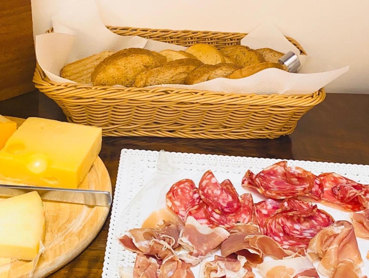 Acomodação com café da manhã  Bq House Castello Luxury Roma